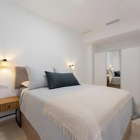 Trinity Apartament *